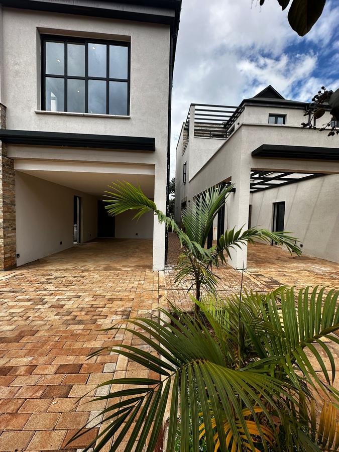 3 Bed Apartment with En Suite at Runda - 17