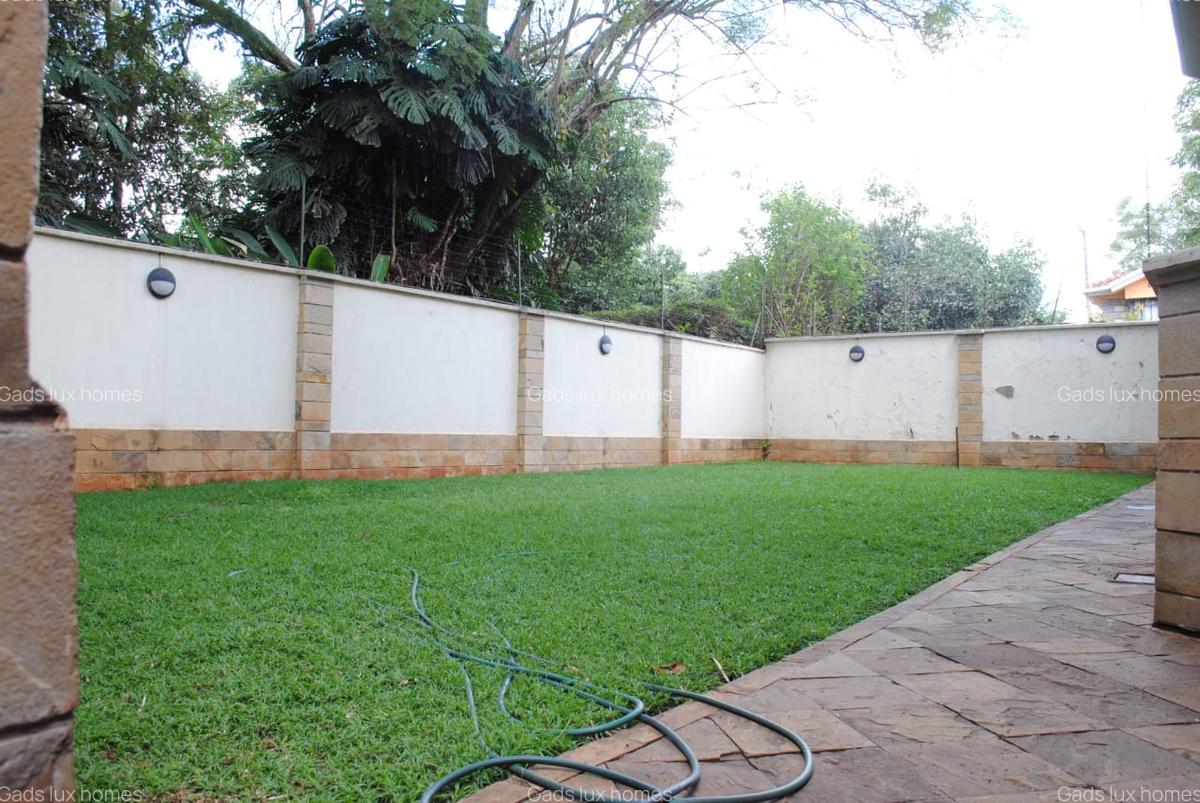 5 Bed Villa with En Suite at Lavington - 3