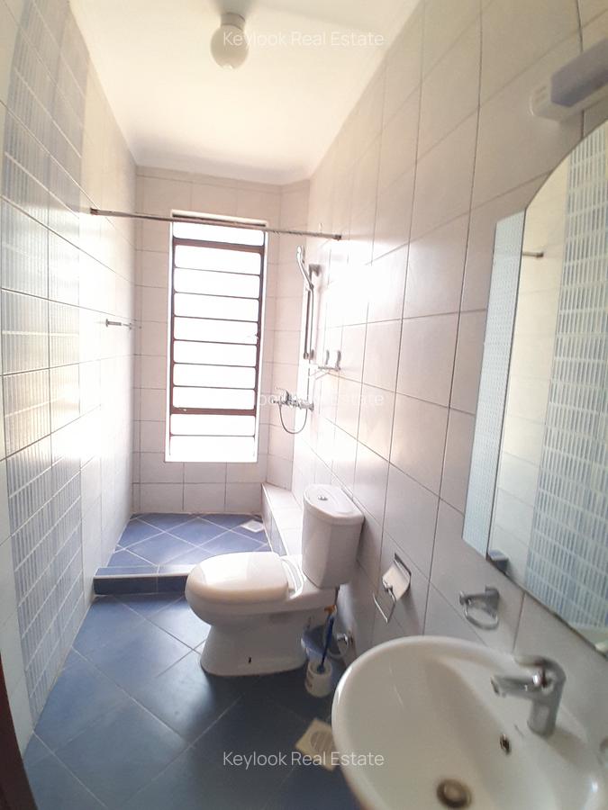 3 Bed Apartment with En Suite at Lavington Green - 15