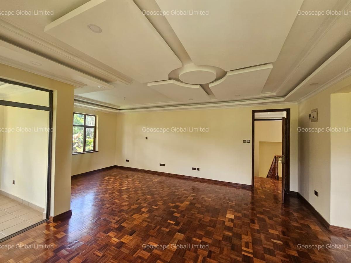5 Bed House with En Suite in Kitisuru - 3