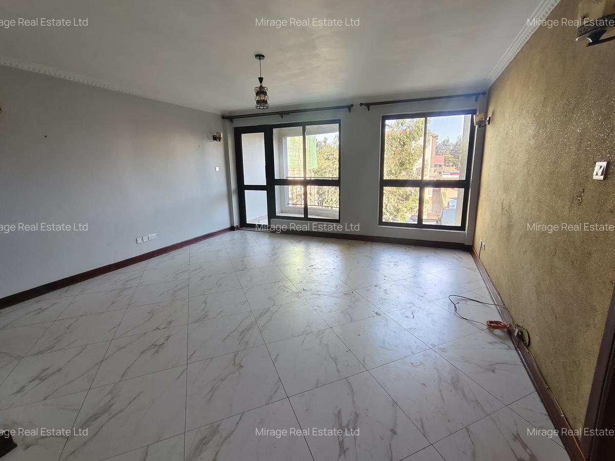 3 Bed Apartment with Gym in Garden Estate - 11