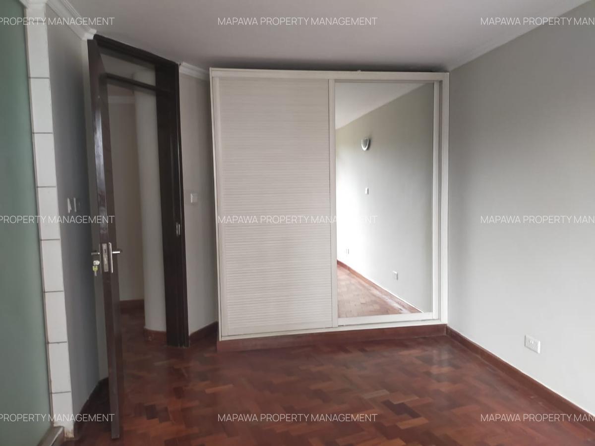 3 Bed Apartment with En Suite in Riverside - 19