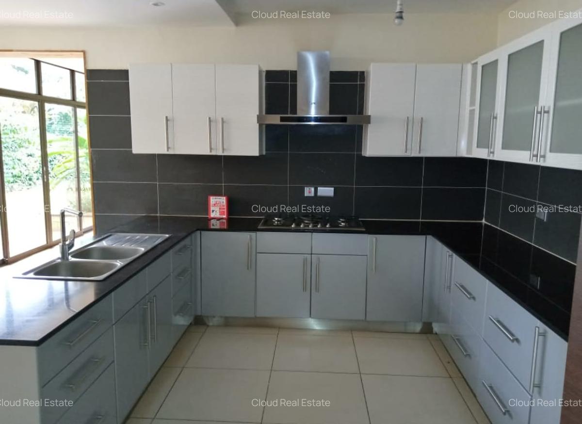 4 Bed House with En Suite in Karen - 5