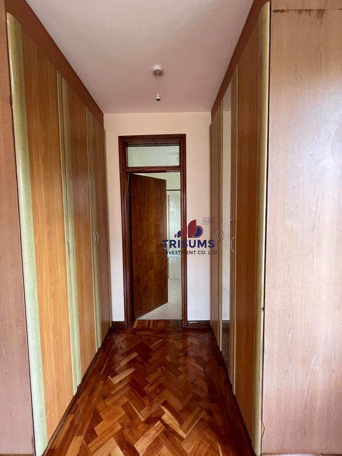 4 Bed Townhouse with En Suite at Westlands - 16