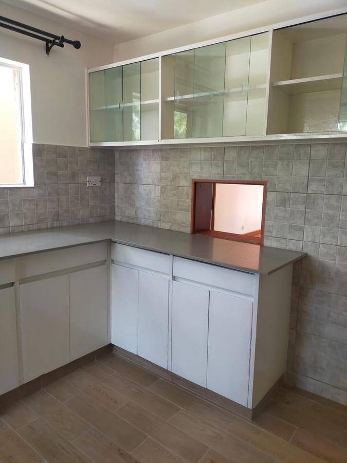 3 Bed Apartment with En Suite at 5Th Avenue - 15