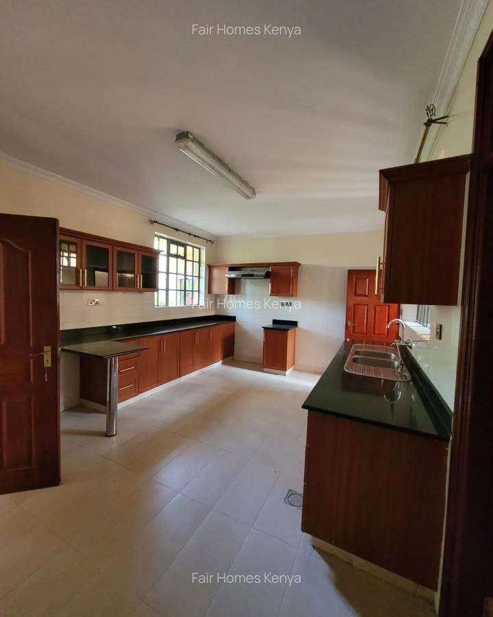 4 Bed Townhouse with En Suite at Chalbi Drive - 15