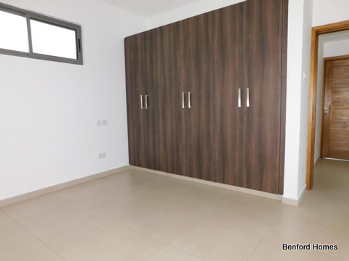 3 Bed Apartment with En Suite at Shanzu - 12