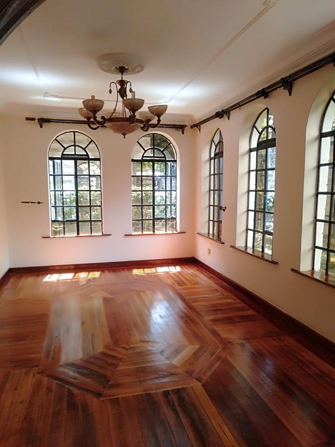 5 Bed Townhouse with En Suite at Kilimani - 9