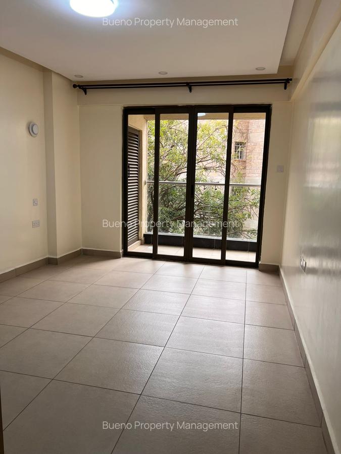 2 Bed Apartment with En Suite in Kilimani - 5