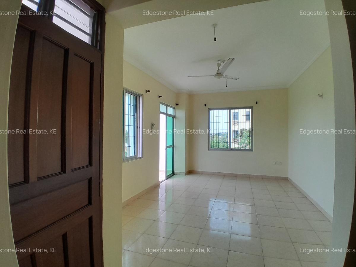3 Bed Apartment with En Suite in Nyali Area - 20