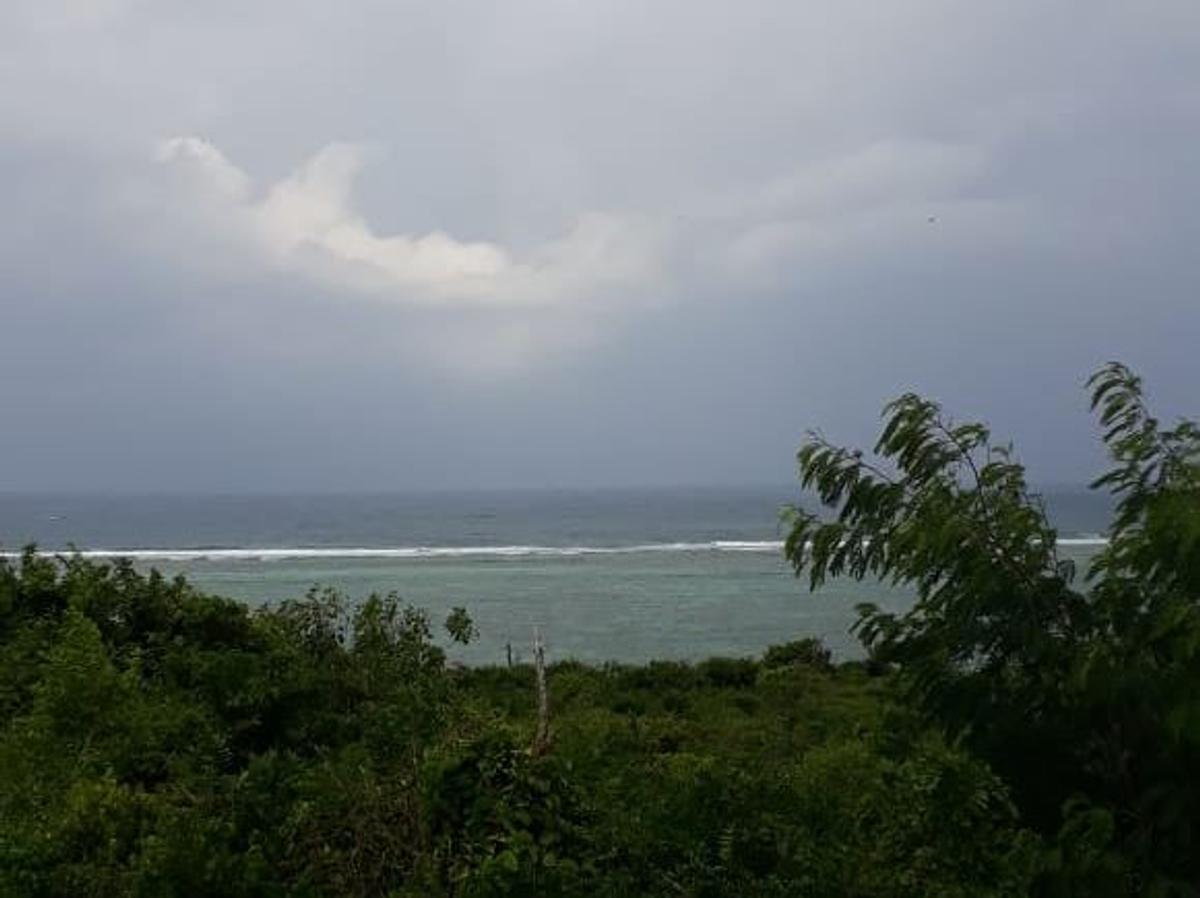 4,047 m² Land in Diani - 1