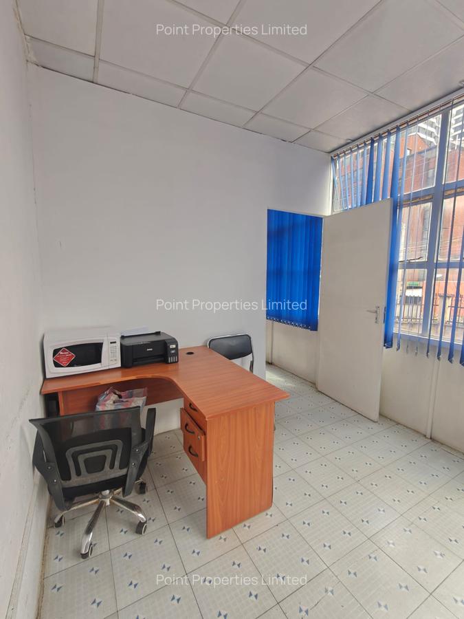 400 ft² Office with Service Charge Included in Westlands Area - 5