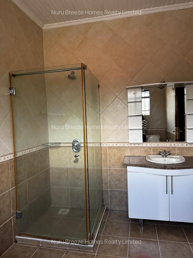 4 Bed Townhouse with En Suite in Westlands Area - 13