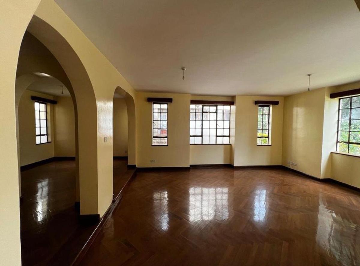 5 Bed Townhouse with En Suite in Lavington - 4