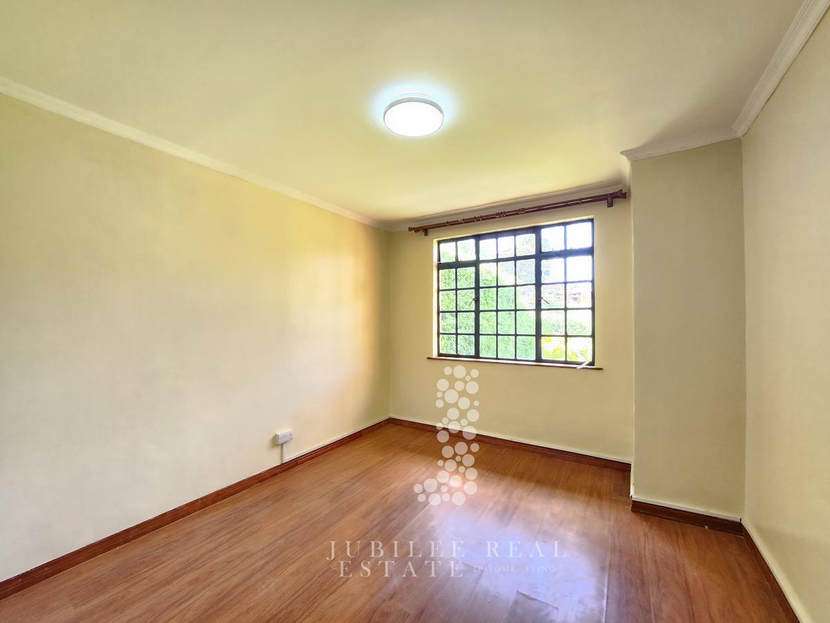 4 Bed Townhouse with En Suite in Kiambu Road - 15