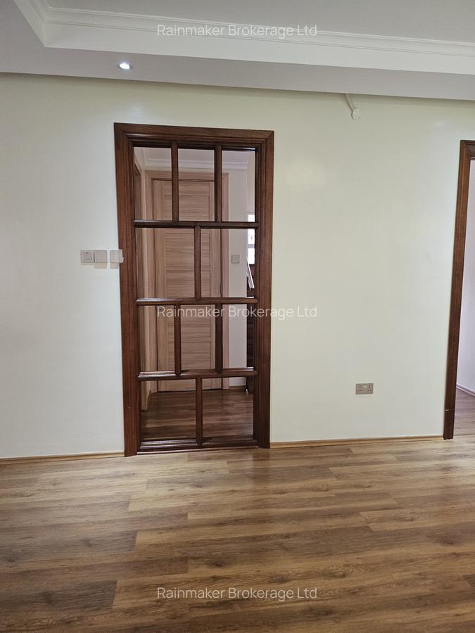 4 Bed House with En Suite in Runda - 5