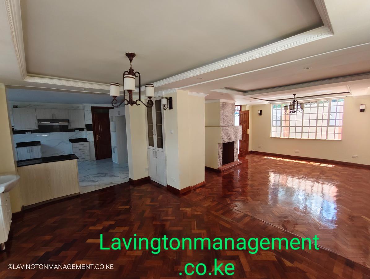 5 Bed Townhouse with En Suite at Lavington Green - 5