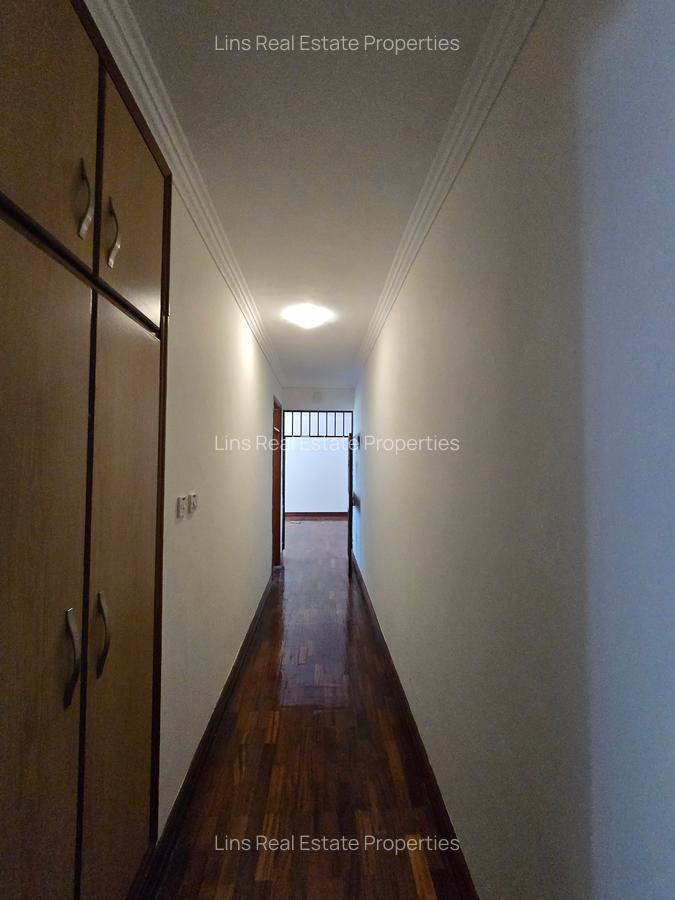 3 Bed Townhouse with En Suite in Spring Valley - 16
