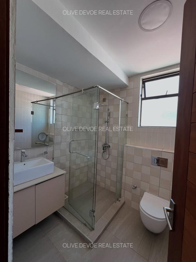 5 Bed Townhouse with En Suite in Kileleshwa - 11