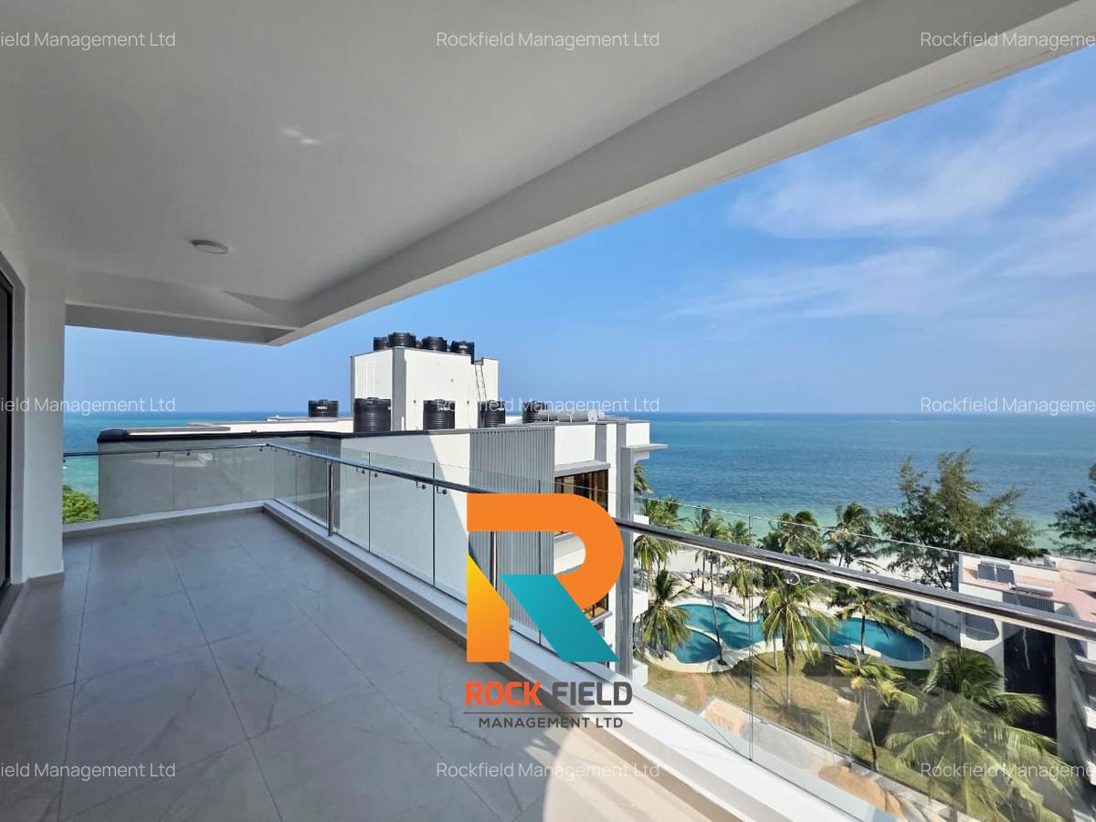 3 Bed Apartment with En Suite in Nyali Area - 1