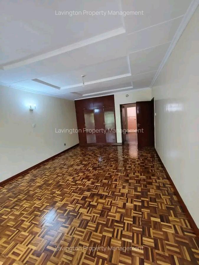 4 Bed Townhouse with En Suite at Lavington Green - 12