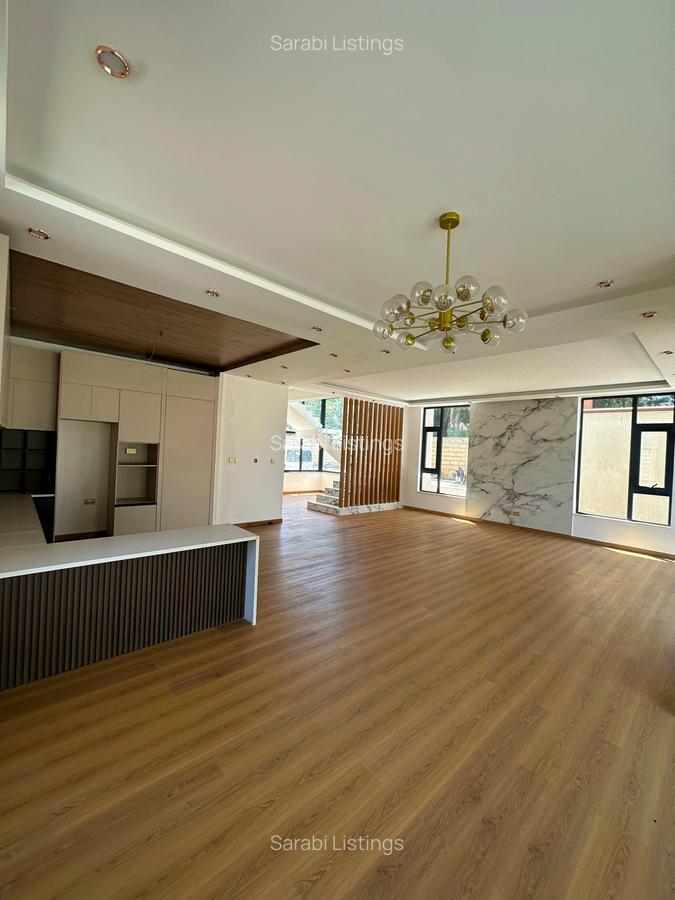 5 Bed Townhouse with En Suite in Lavington - 1