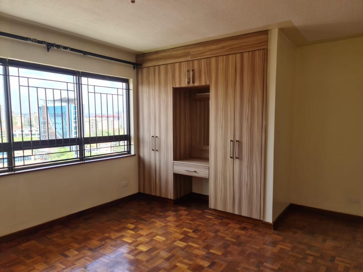 3 Bed Apartment with Staff Quarters in Hurlingham - 2