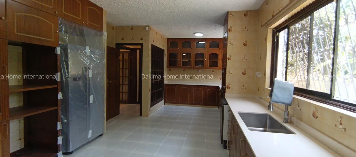 5 Bed House with En Suite in Muthaiga - 6