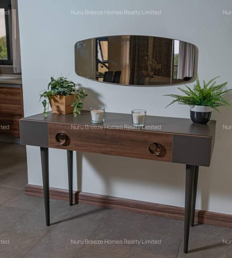 Serviced 3 Bed Apartment with En Suite in Spring Valley - 12