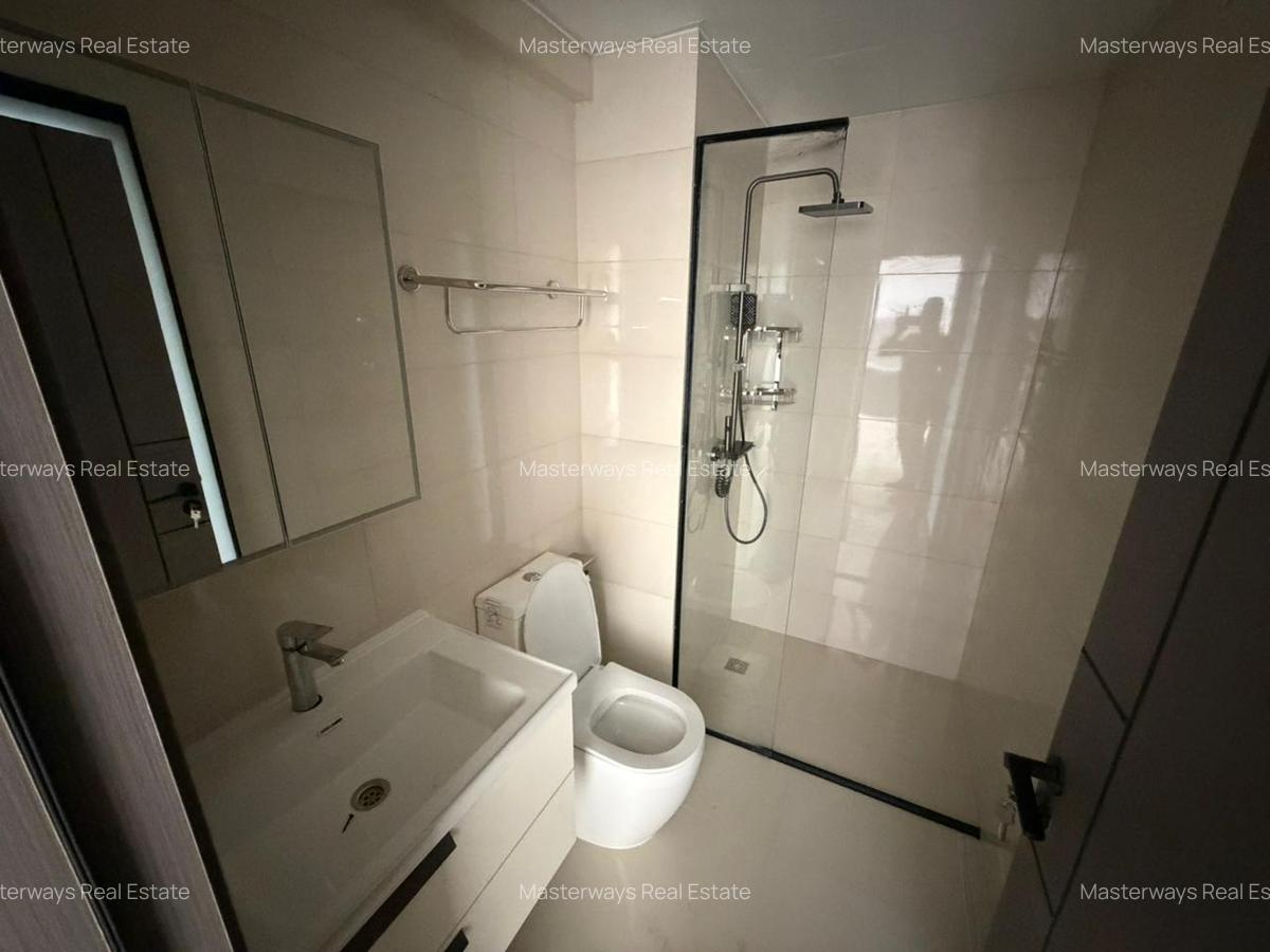 1 Bed Apartment with En Suite at Westlands Road - 7