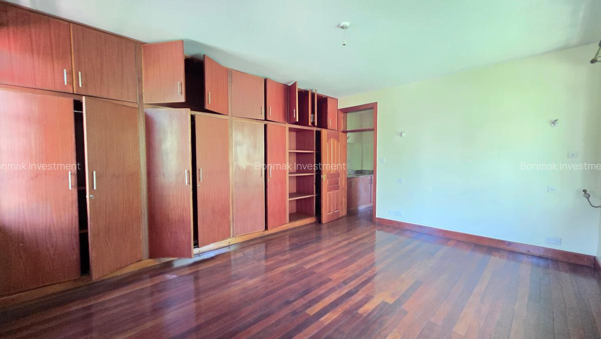 5 Bed Townhouse with En Suite at Muthaiga Mini Market - 16