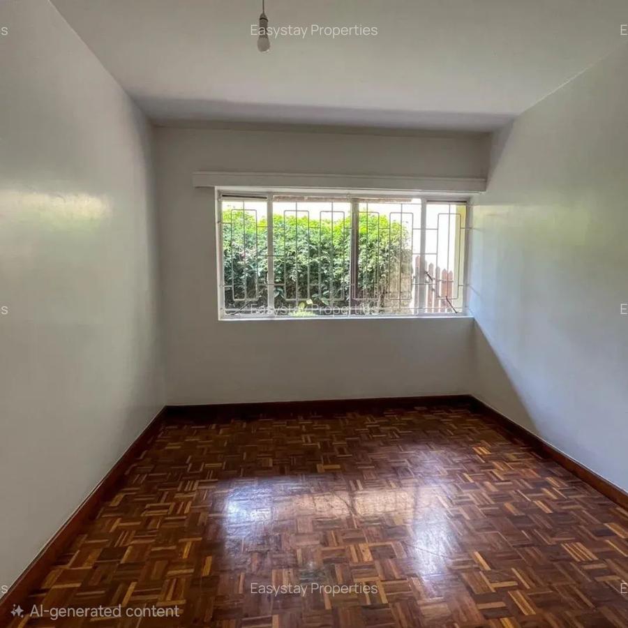 4 Bed Townhouse with En Suite in Riverside - 10