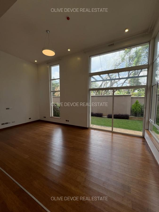 4 Bed Townhouse with En Suite in Lavington - 3