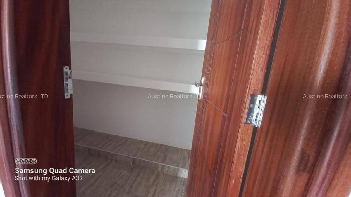 4 Bed Apartment with En Suite at General Mathenge - 9