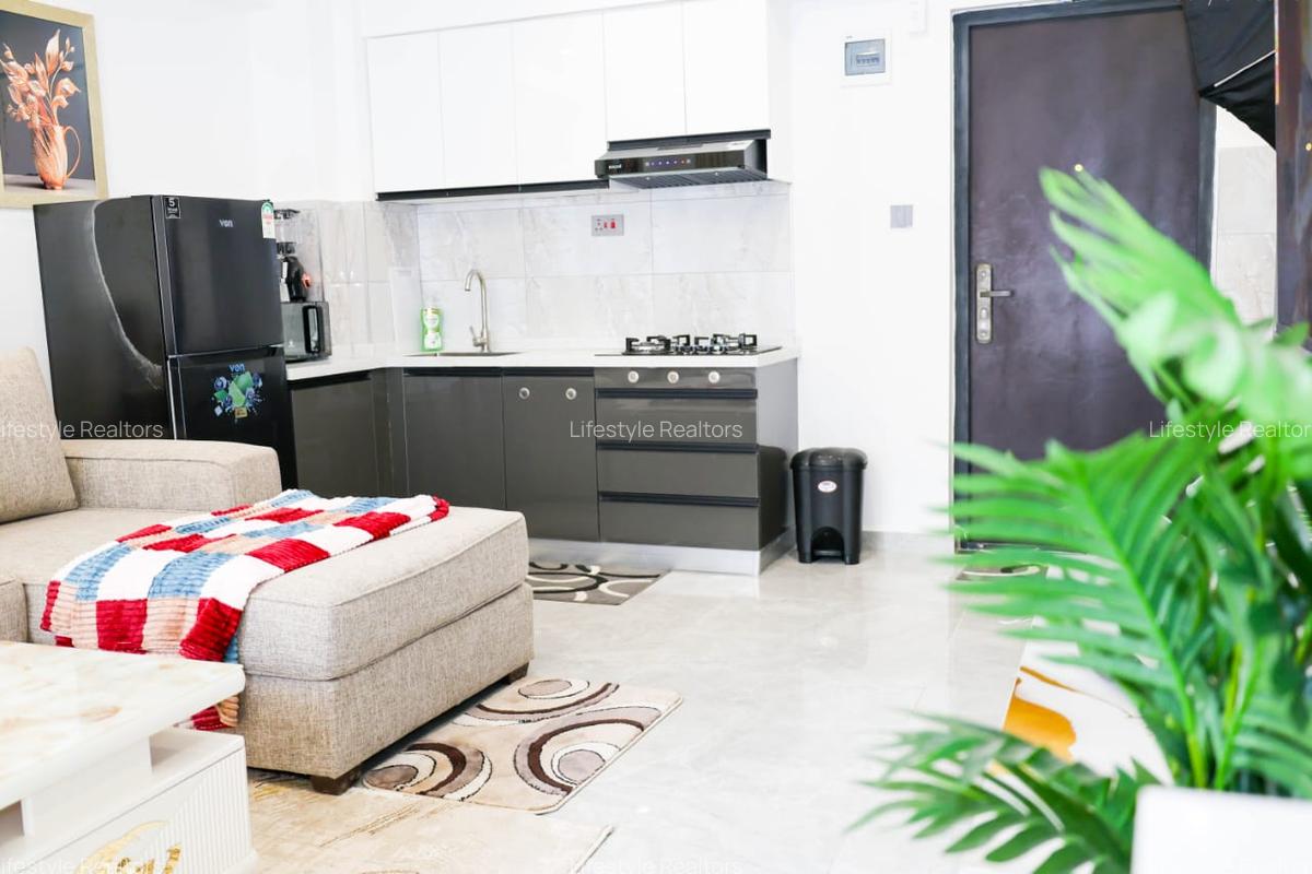 Serviced 1 Bed Apartment with En Suite at Argwins Kodhek Road - 2