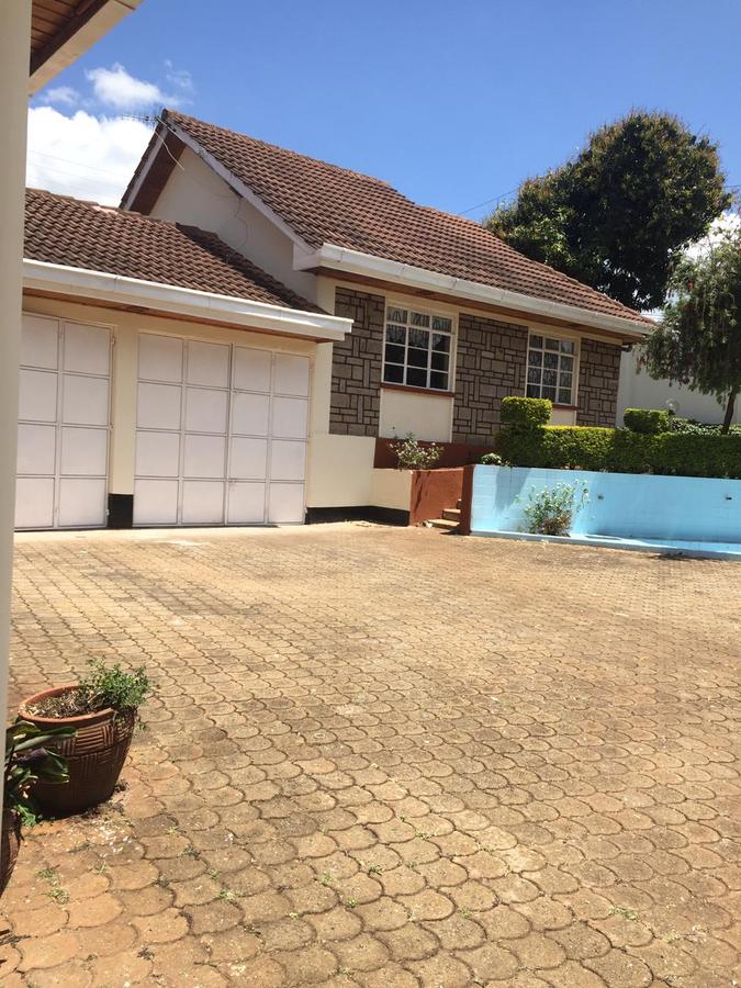 5 Bed House with En Suite at Runda - 20