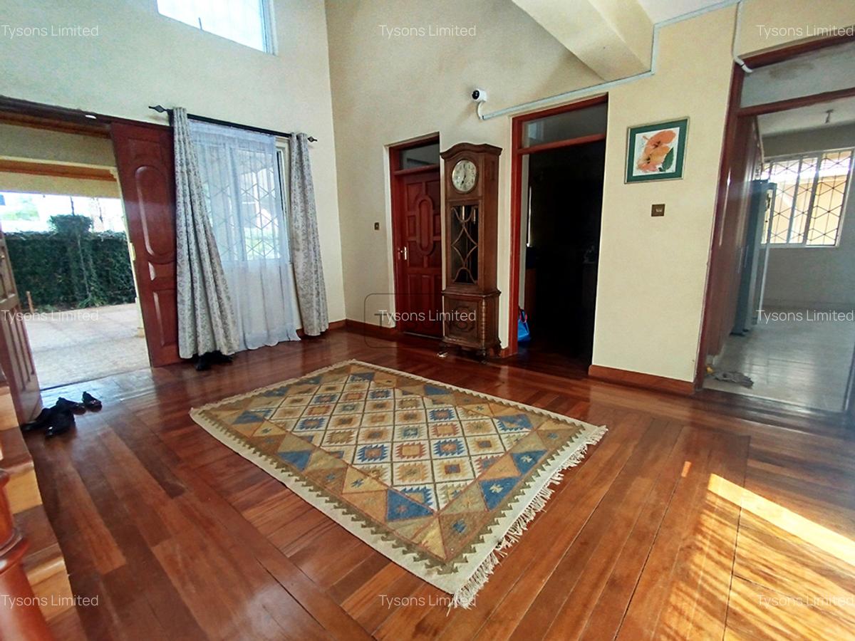 4 Bed House with En Suite at 5 Acre Close - 3