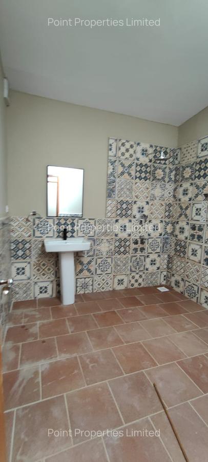 2 Bed House with En Suite in Karen - 8