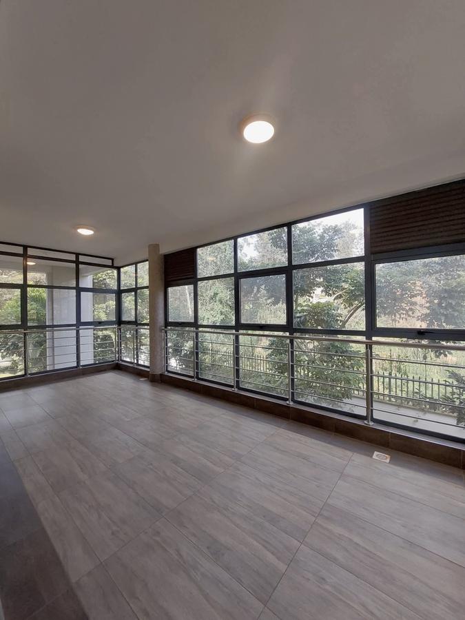 7 Bed Townhouse with En Suite in Nyari - 13