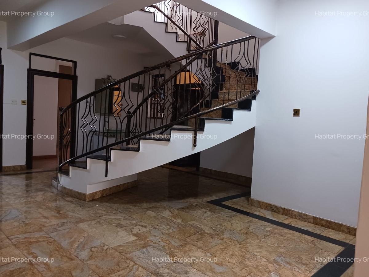 5 Bed Townhouse at Convent Road - 5