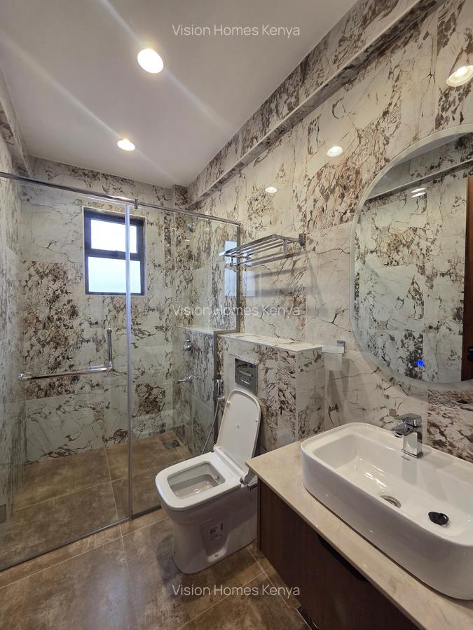 2 Bed Apartment with En Suite in Brookside - 5