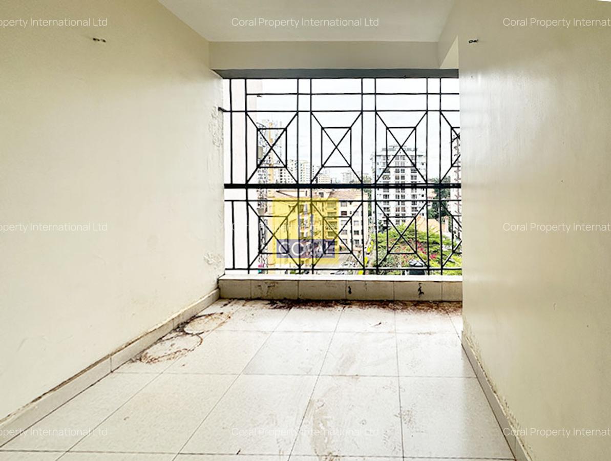 2 Bed Apartment in Kilimani - 11