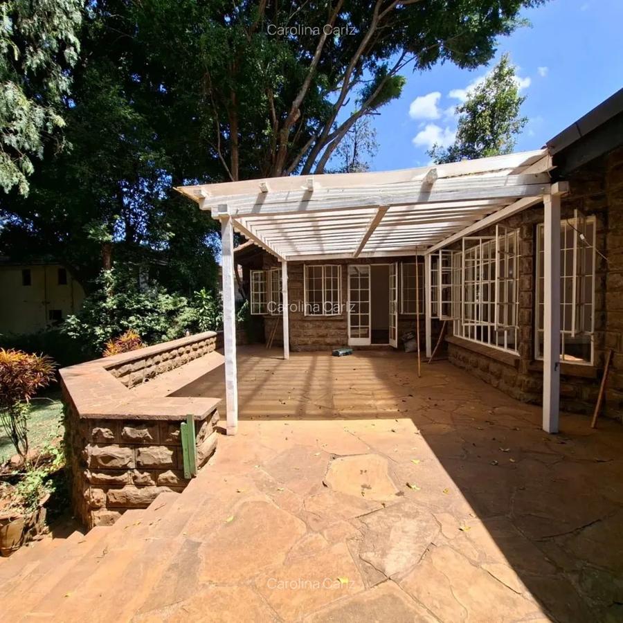 3 Bed House with En Suite at Kyuna - 3