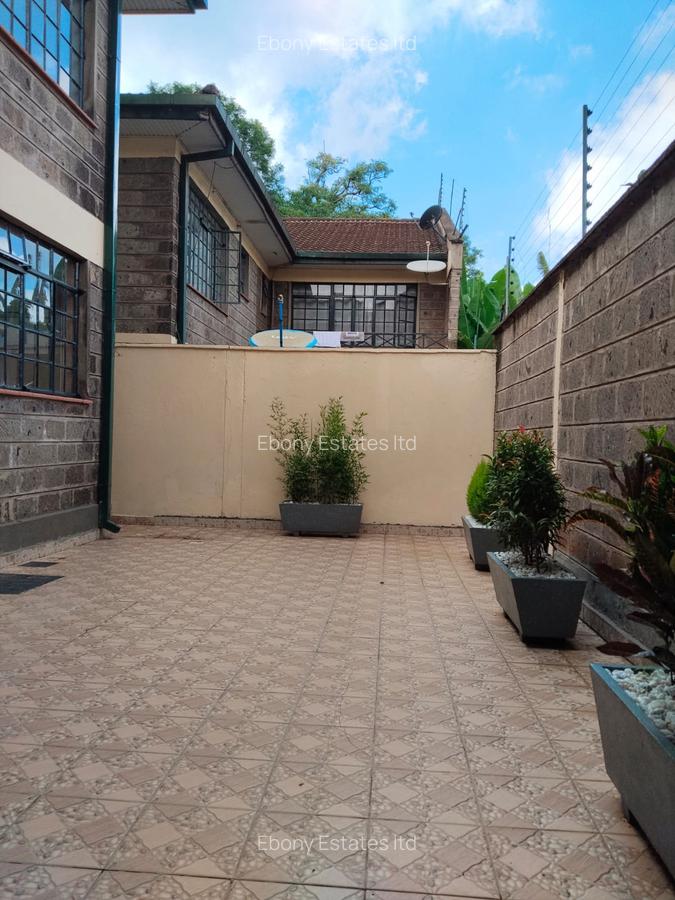 4 Bed Townhouse with En Suite in Lavington - 9