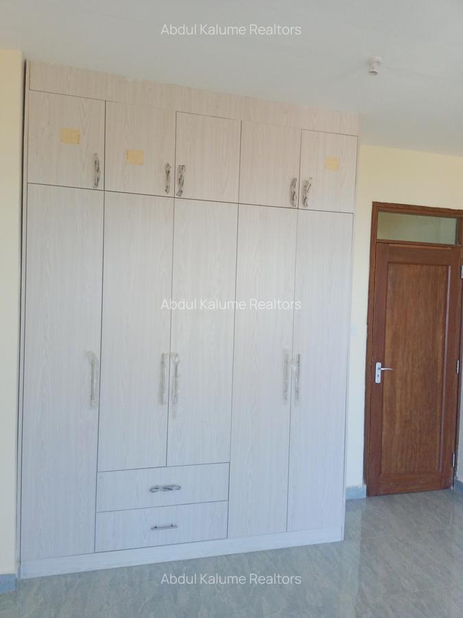 4 Bed House with En Suite at Nyali - 10