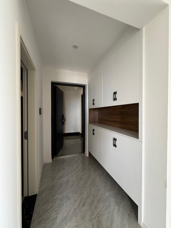Serviced 2 Bed Apartment with En Suite in Kilimani - 6