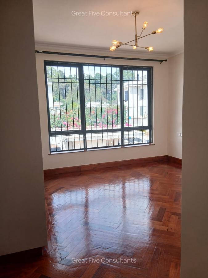 5 Bed Villa with En Suite in Kitisuru - 11