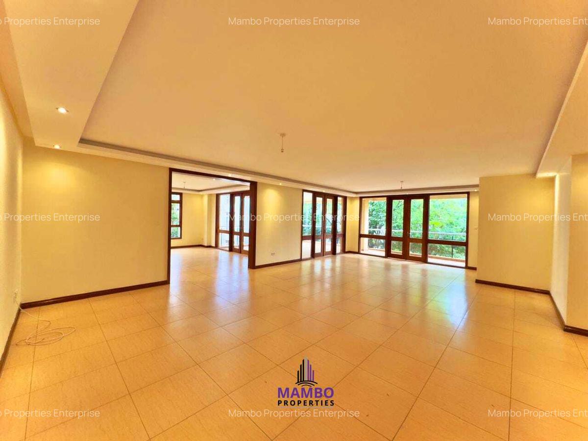 4 Bed Apartment with En Suite at Riverside Drive - 6