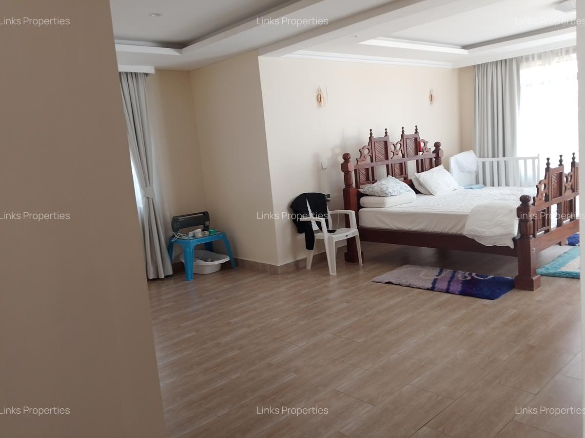 7 Bed Townhouse with En Suite at Ndege Road - 6