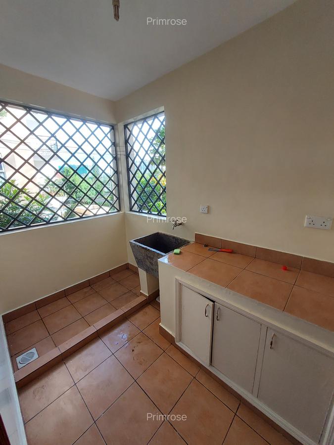 2 Bed Apartment with En Suite in Kileleshwa - 18